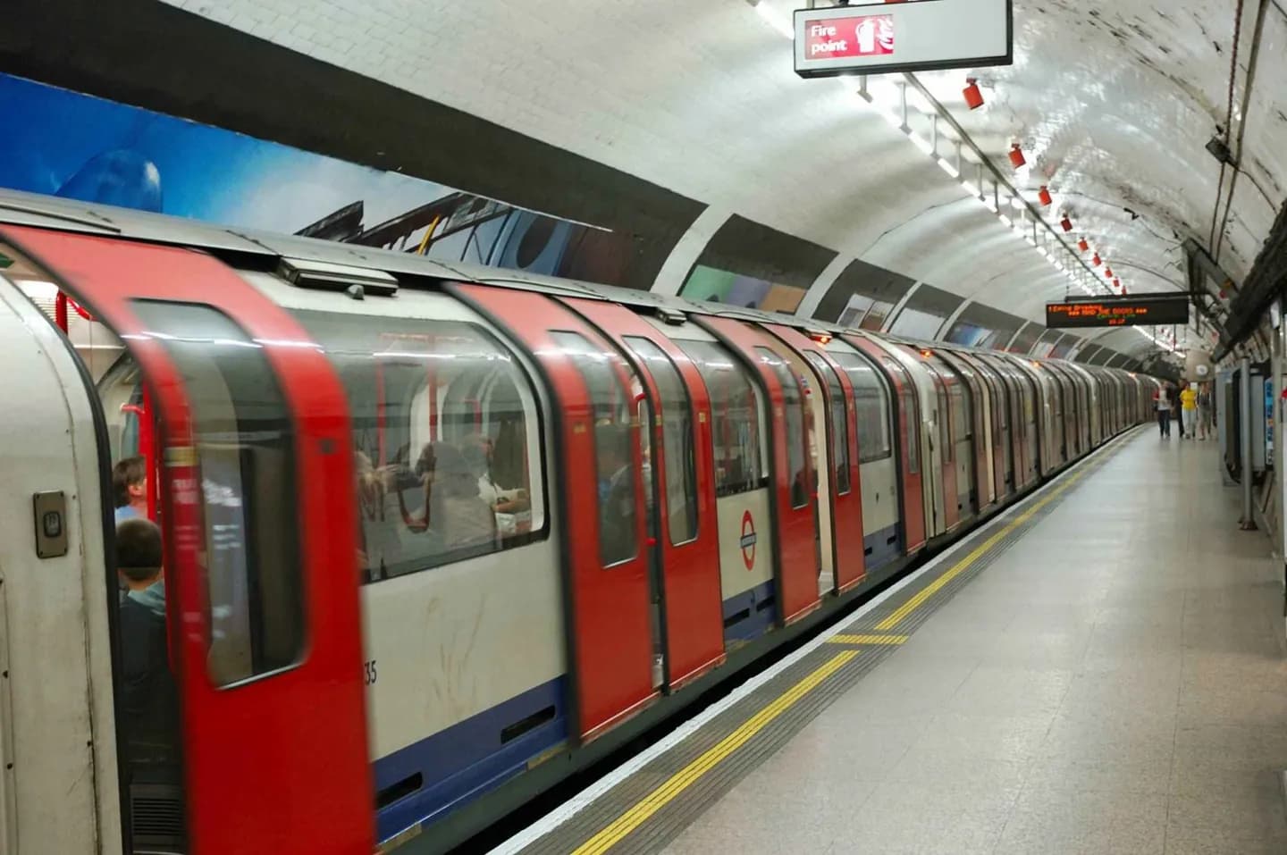 Metro (Tube)