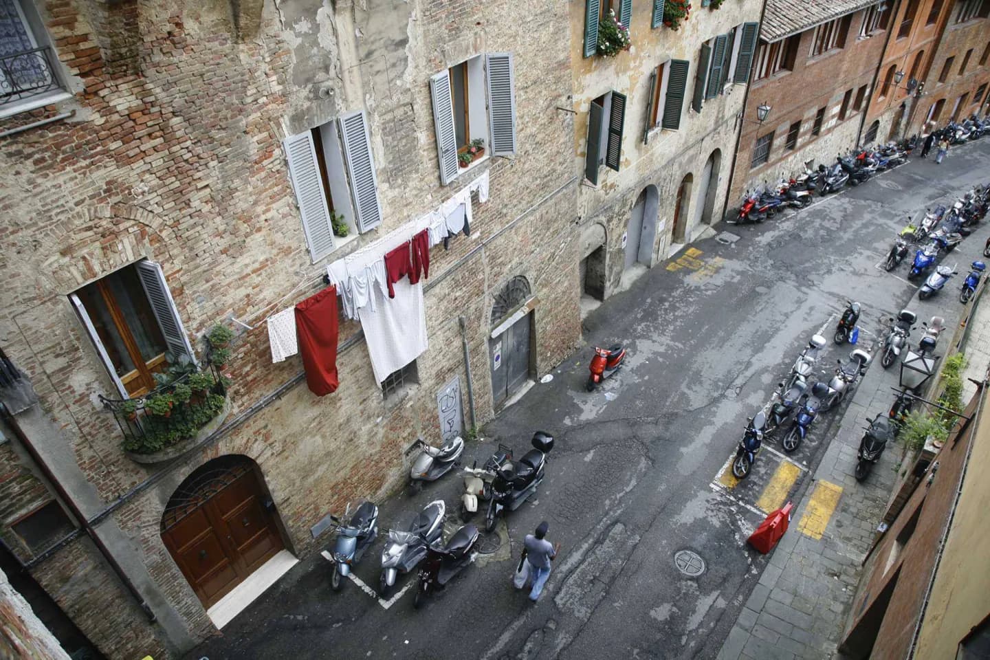 Getting to and Around Siena