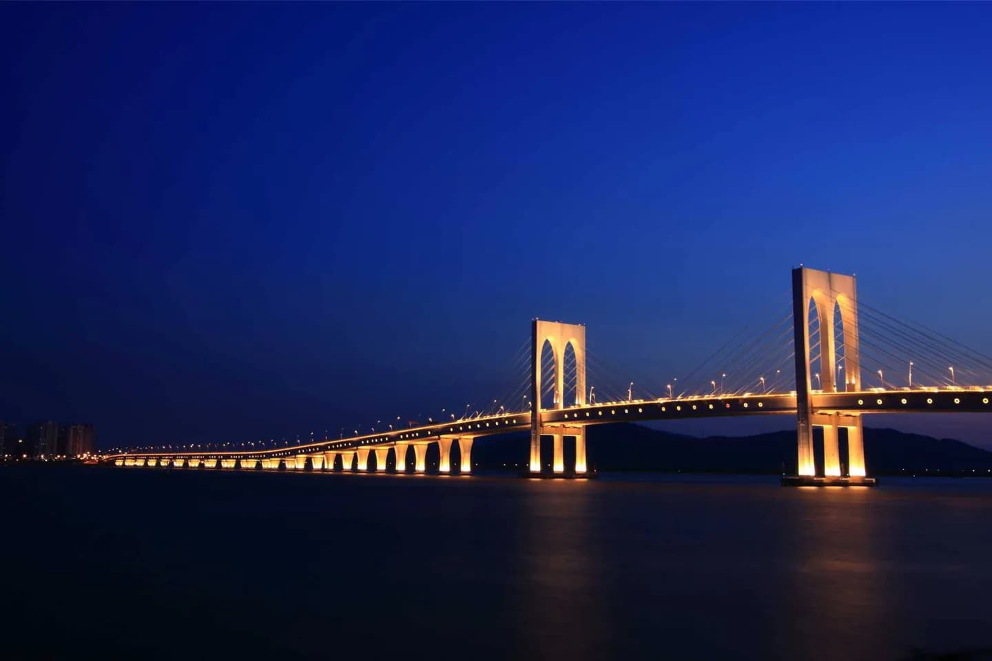 Gouverneur Nobre de Carvalho Brücke · 2