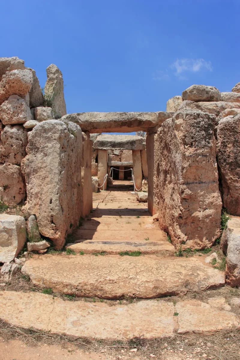 阅读Ħaġar Qim寺建筑群的计划 · 2