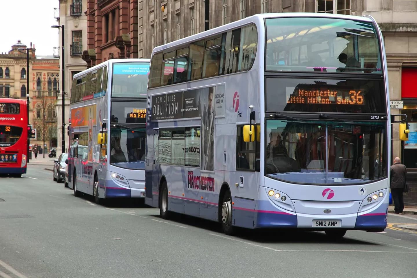 Arrivée à Manchester en autocar · 2