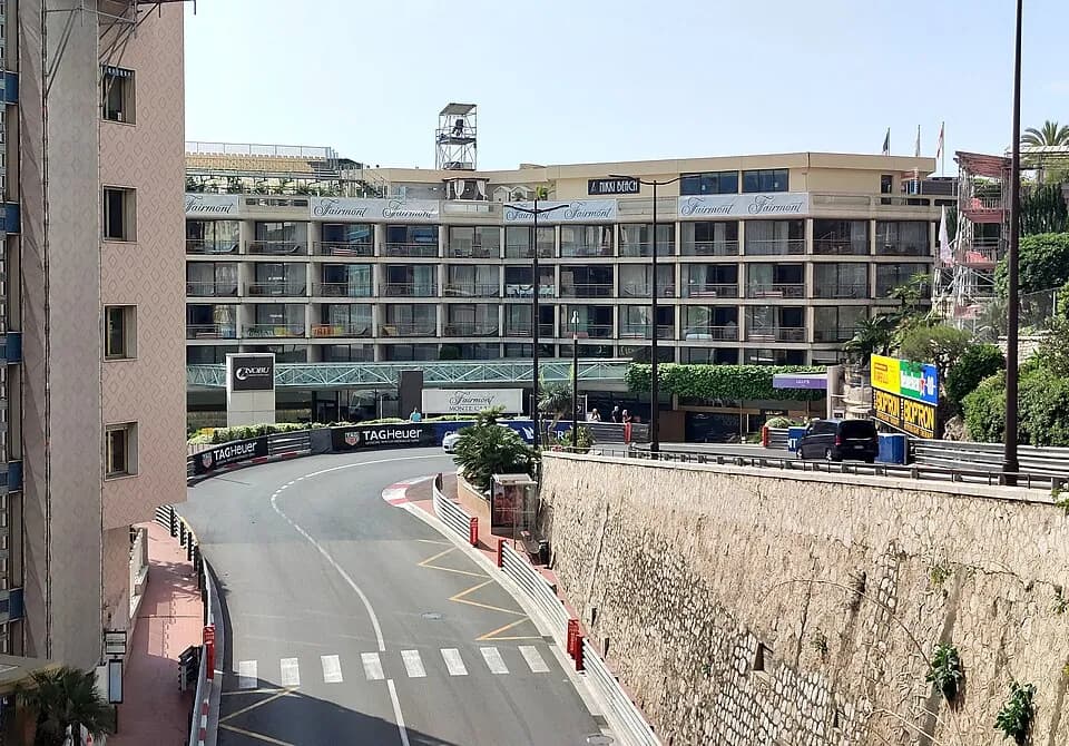 Fairmont Hairpin
