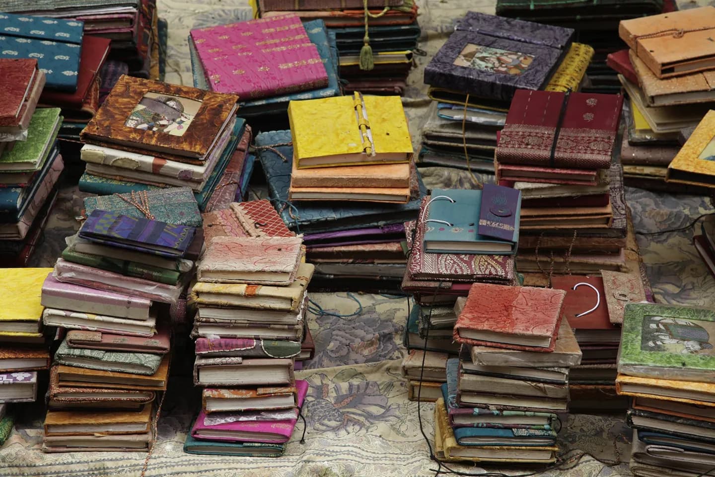 Chor Bazaar · 2