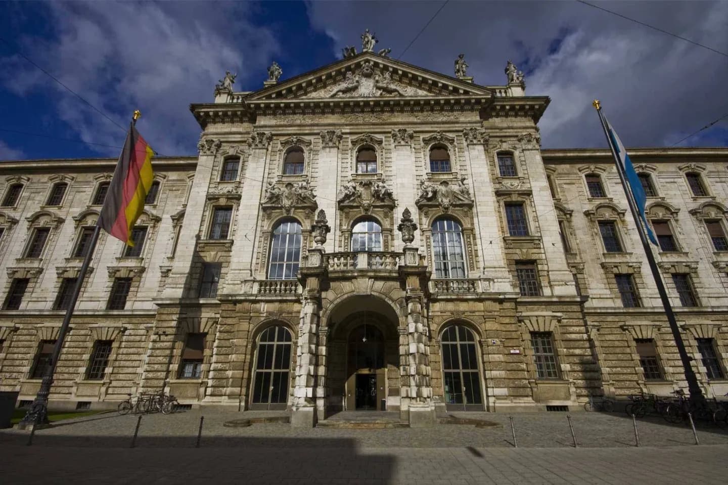 Palacio de Justicia · 2