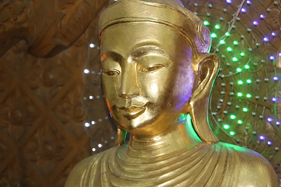 Chaukhtatgyi Buddha Temple