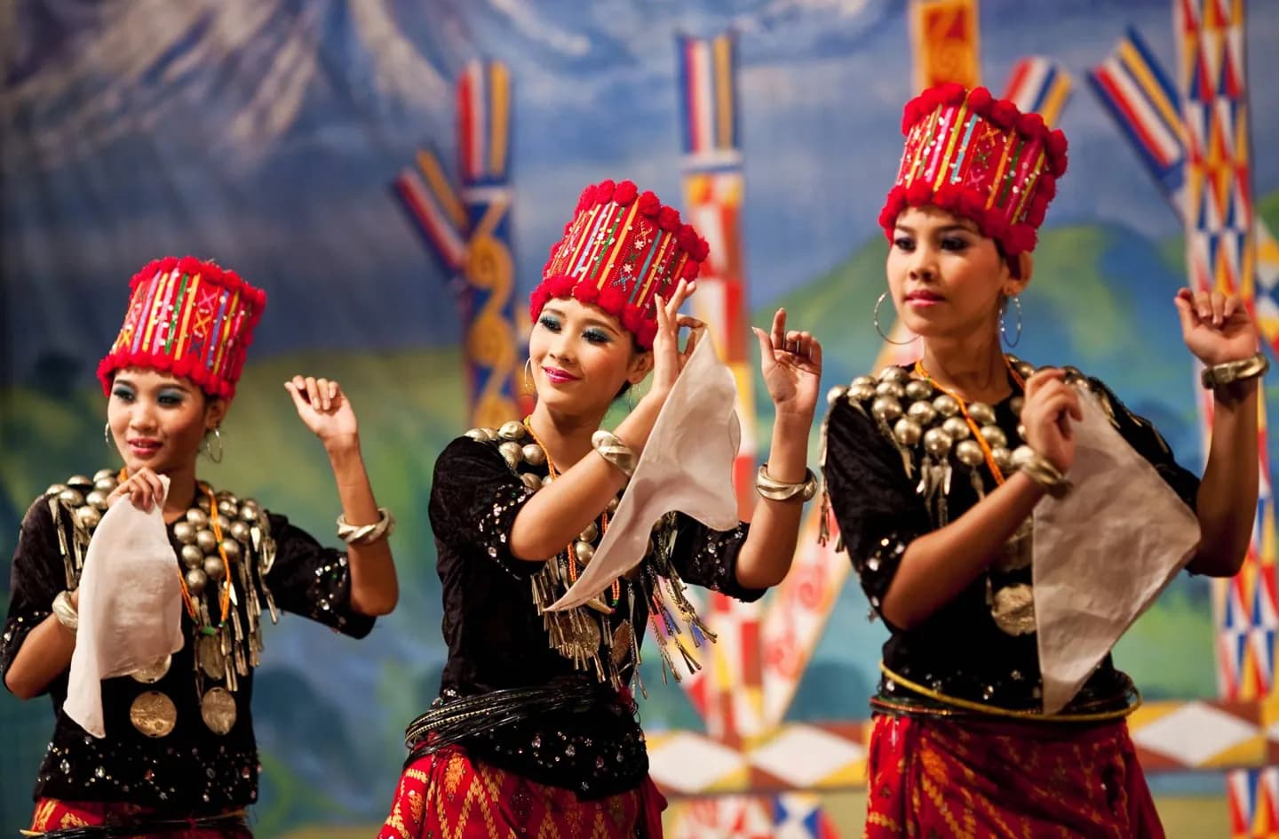 Saludos y vestimenta en Myanmar · 2