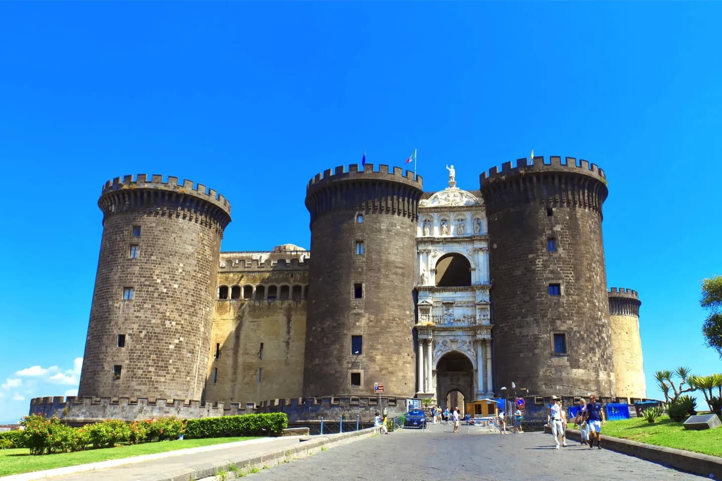 Castel Nuovo · 2