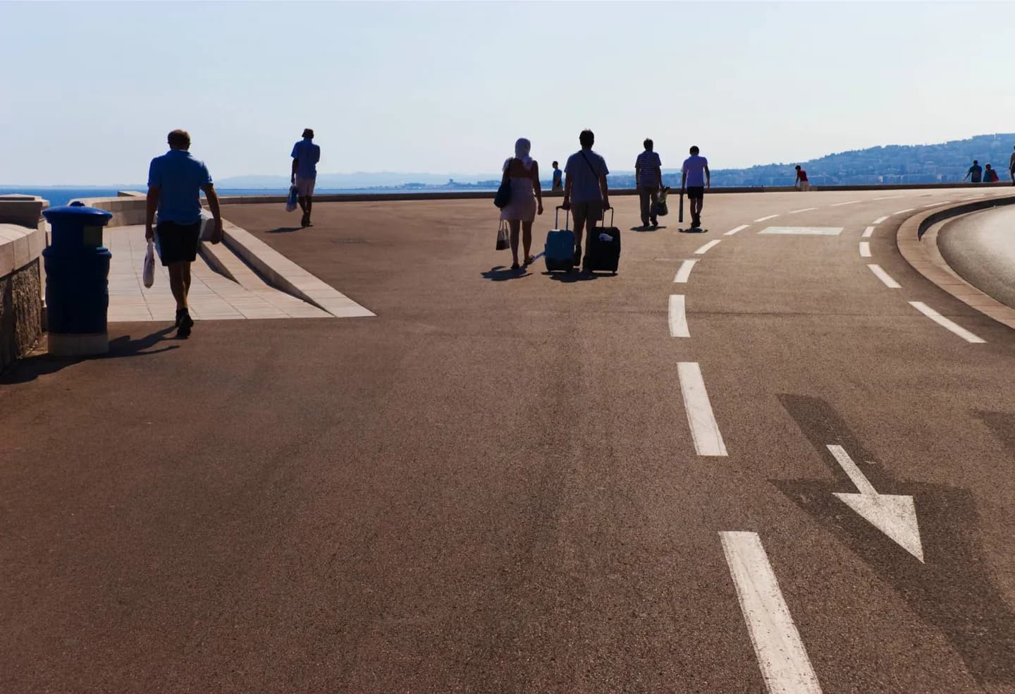 Walking and cycling in Nice