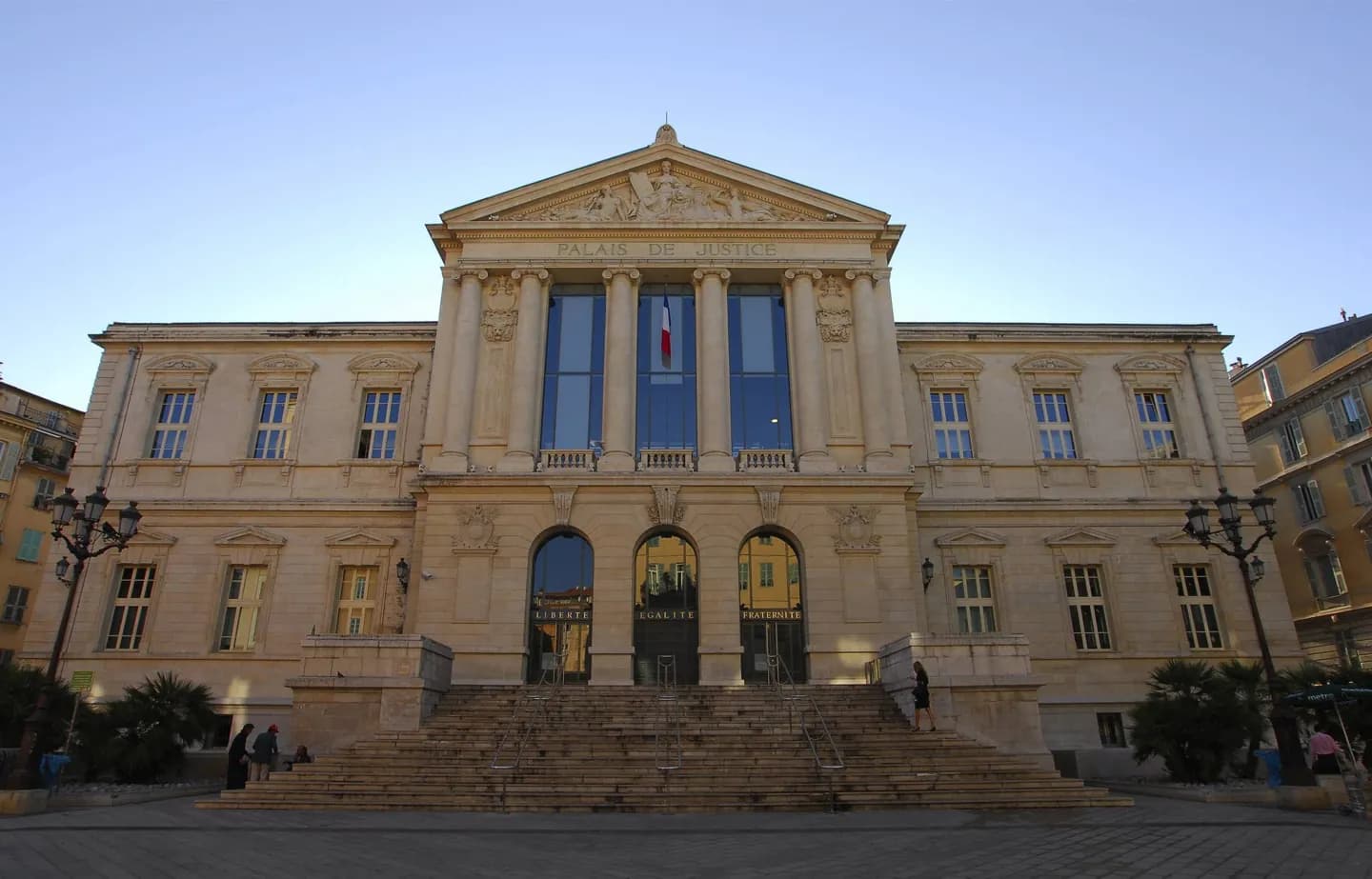 Place du Palais de Justice · 2