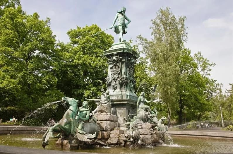 Neptune Fountain