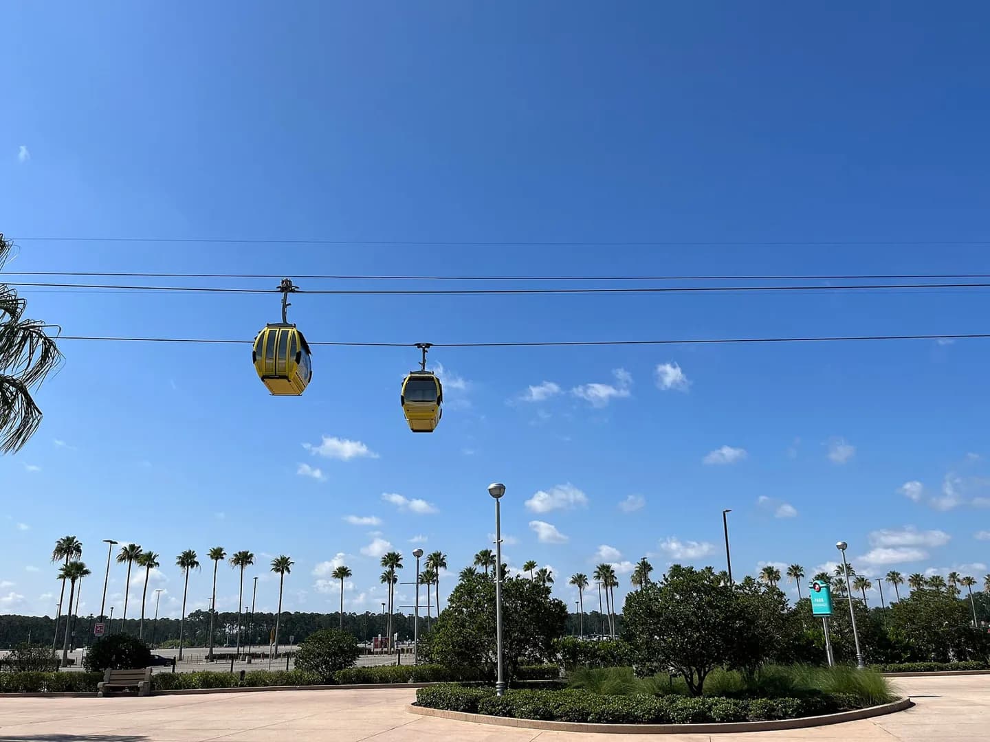 Epcot スカイラインと宇宙探査