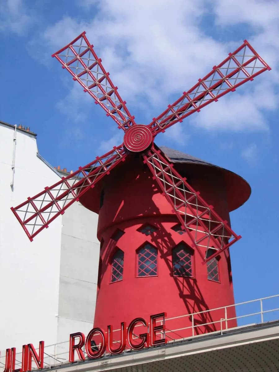 Moulin Rouge · 7