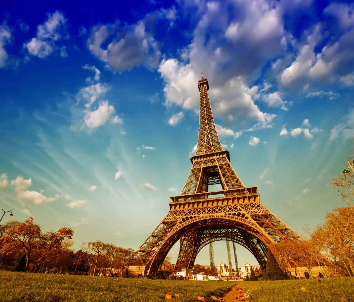 Torre Eiffel · 3
