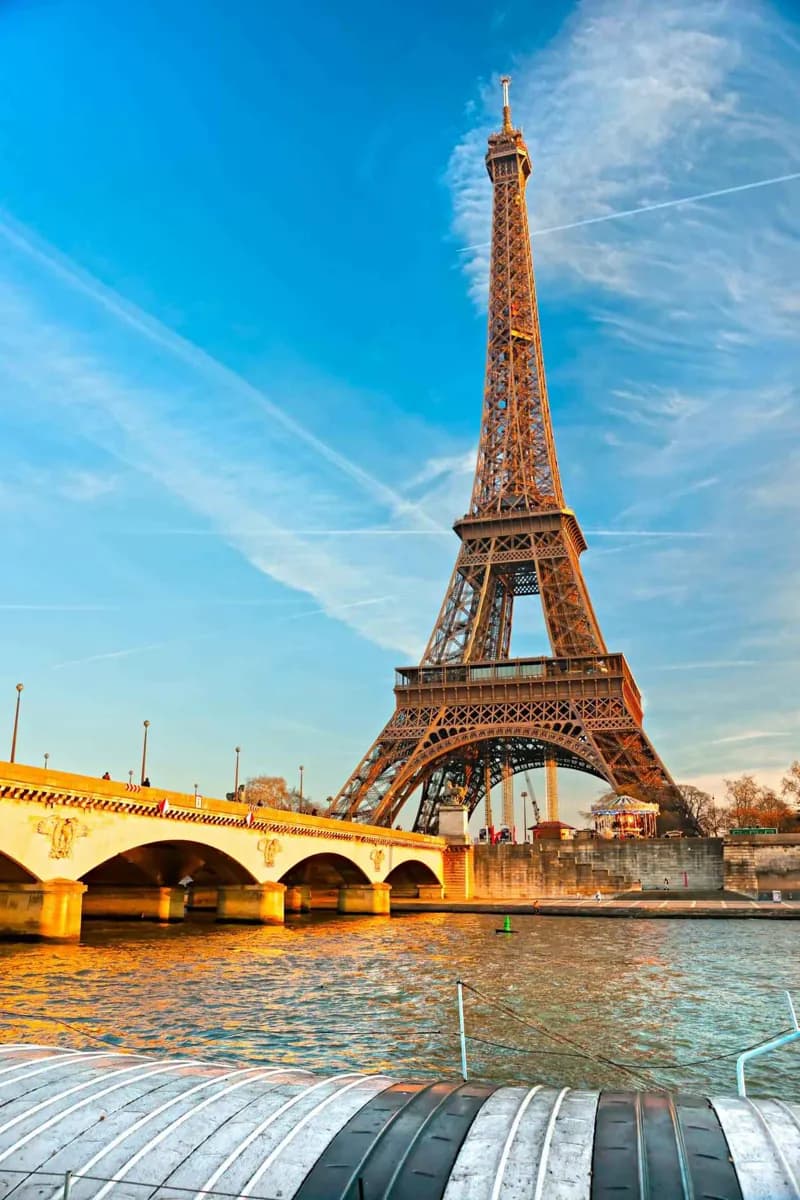 Torre Eiffel · 5