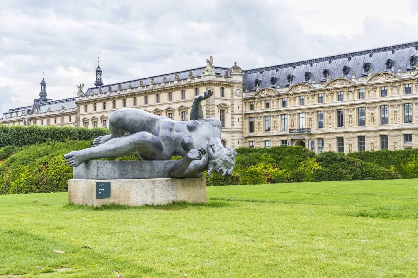 Louvre-Museum · 4