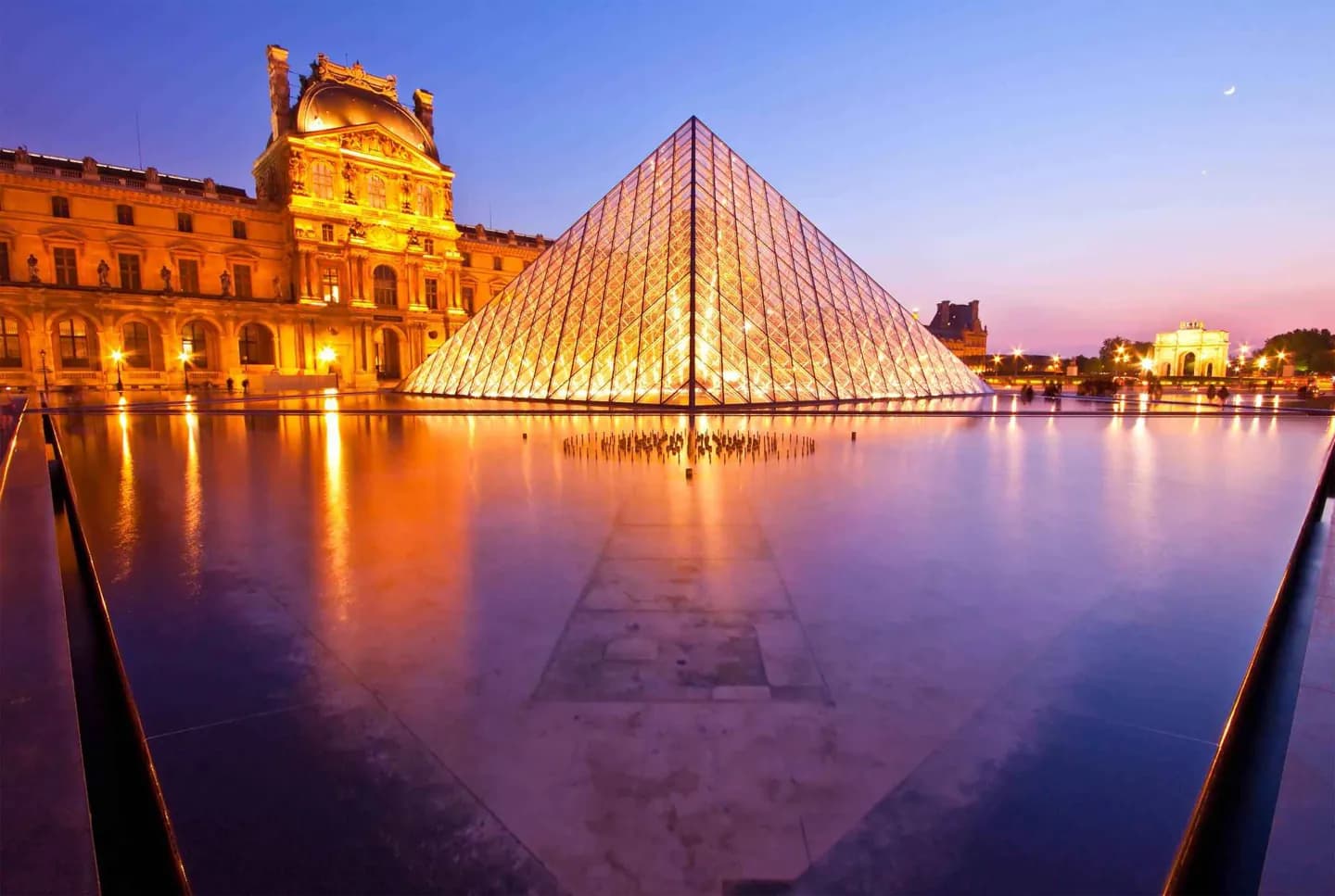 Louvre-Museum · 7