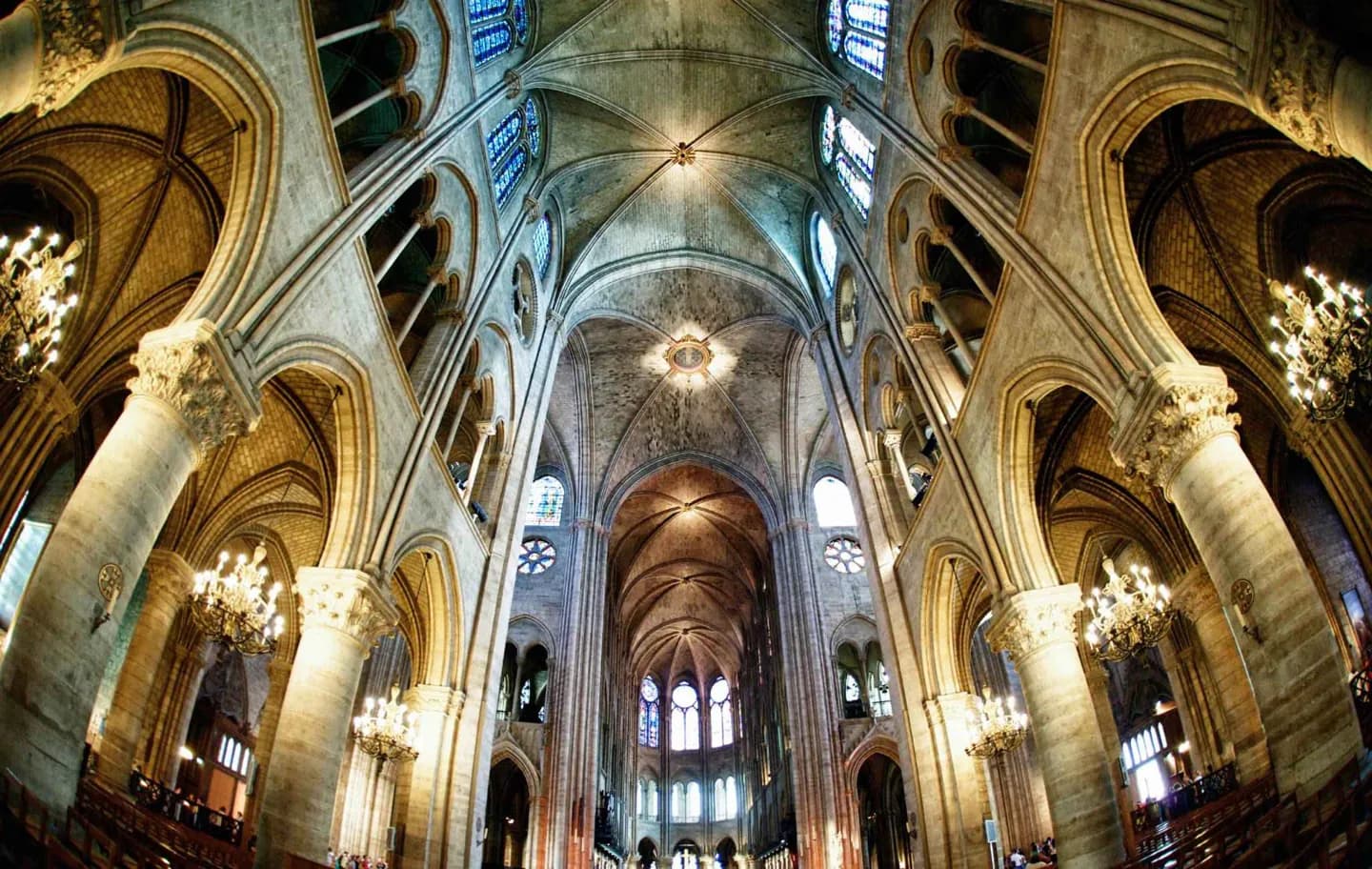 Notre-Dame de Paris · 6