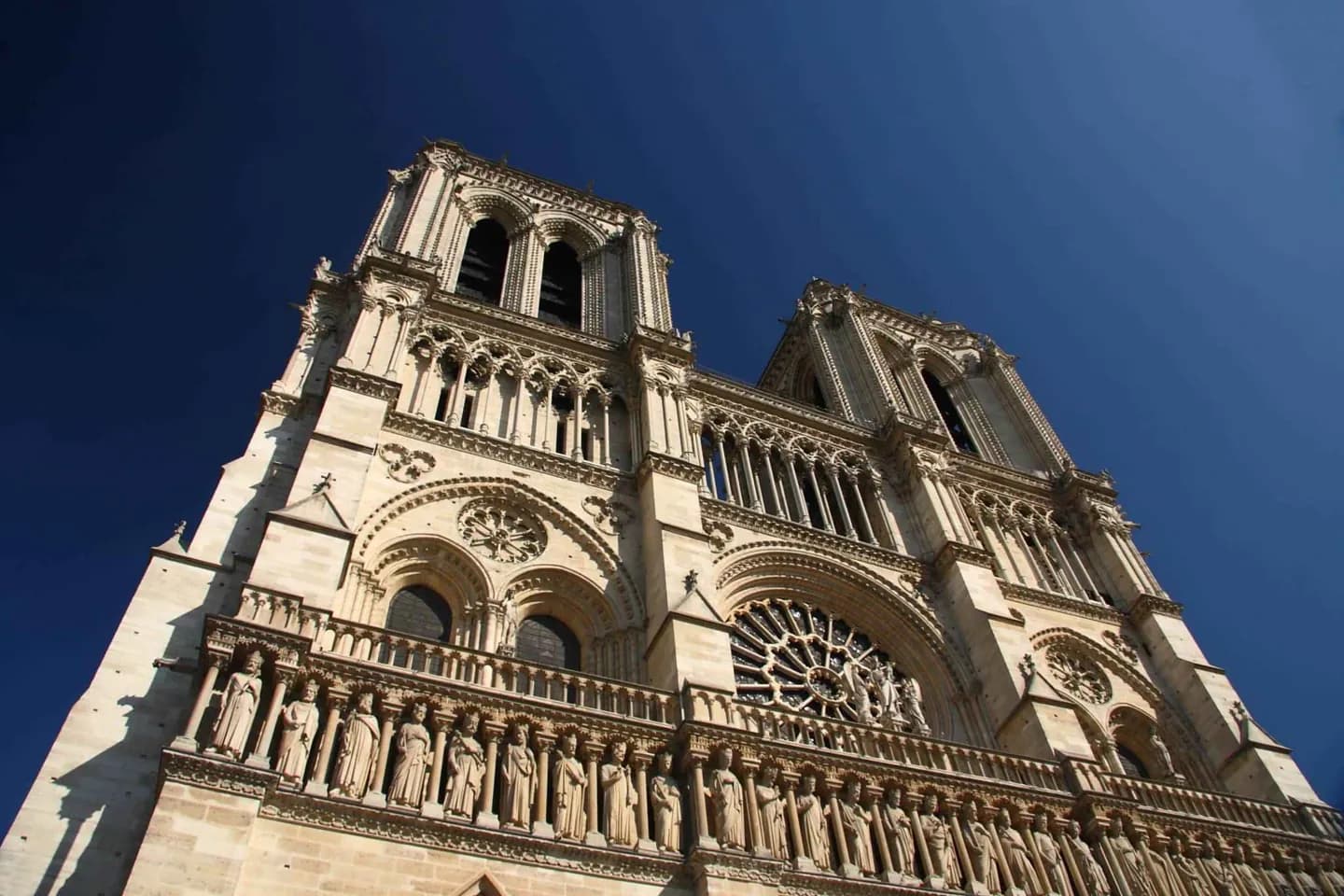 Notre-Dame de Paris · 10
