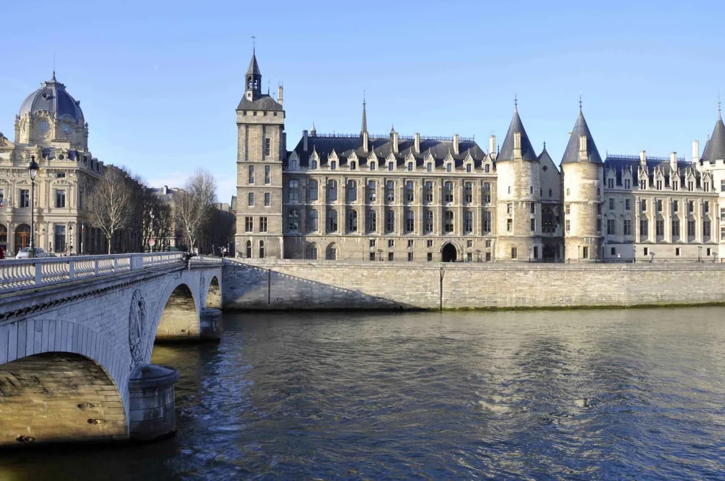 Palais de la Cité · 4