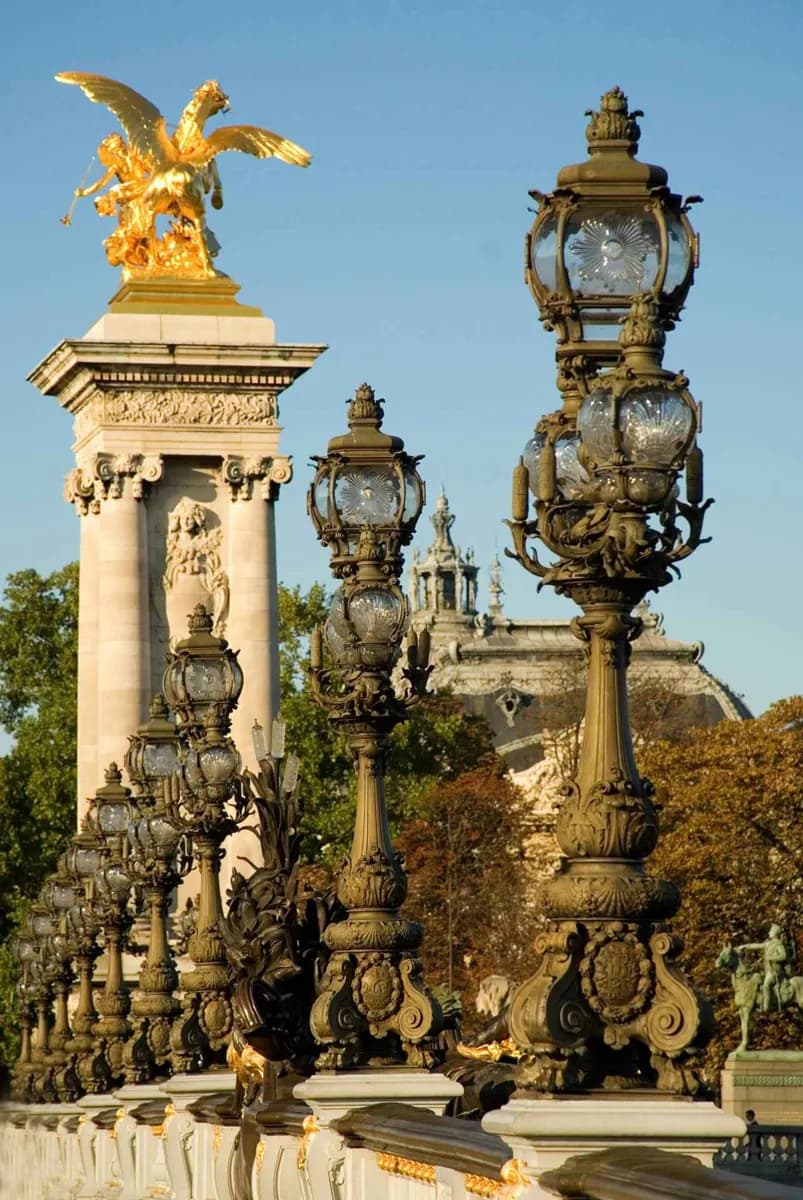 Ponte Alexandre III · 3