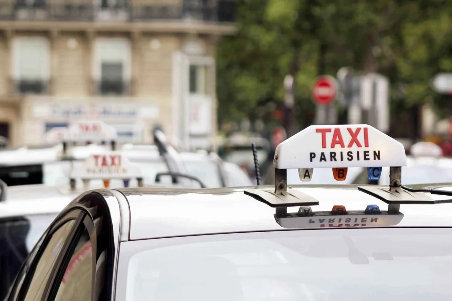 Taking Taxis in Paris