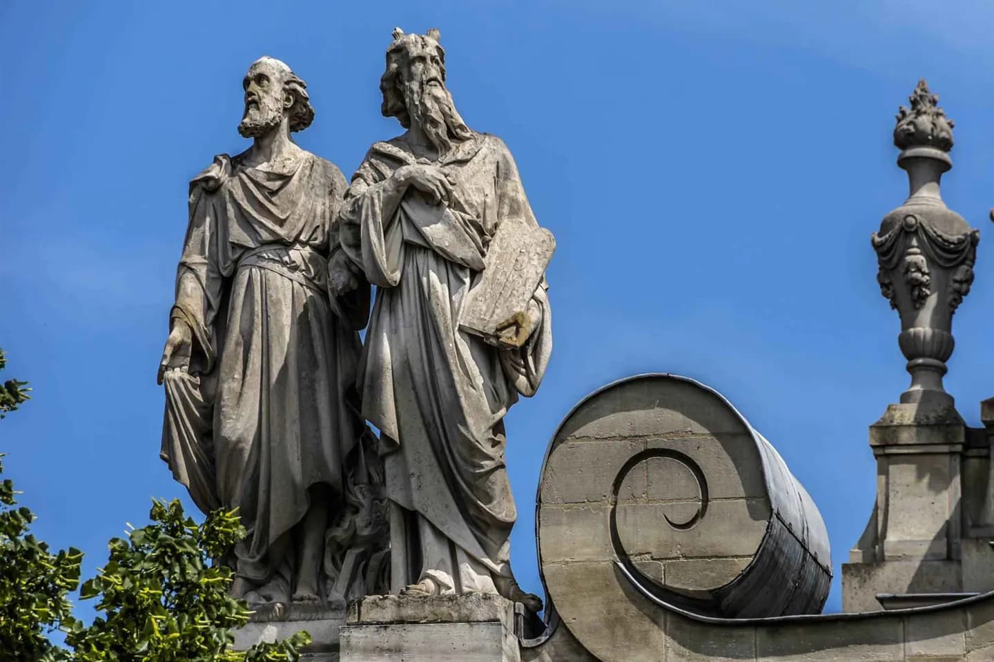 The Sorbonne · 7