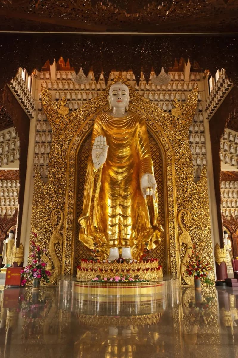 Templo da Birmânia Dhammikarama · 2