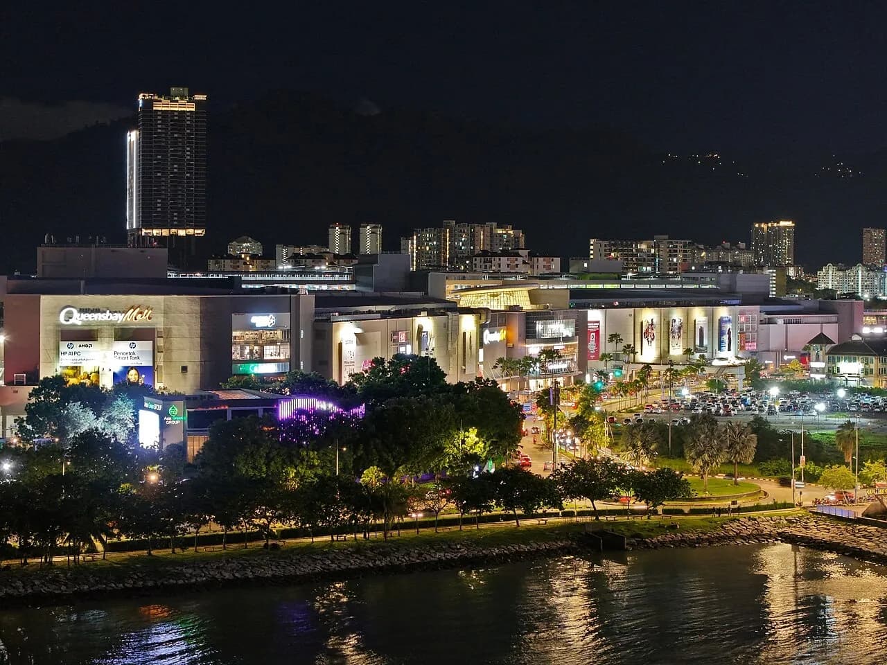 Queensbay Mall