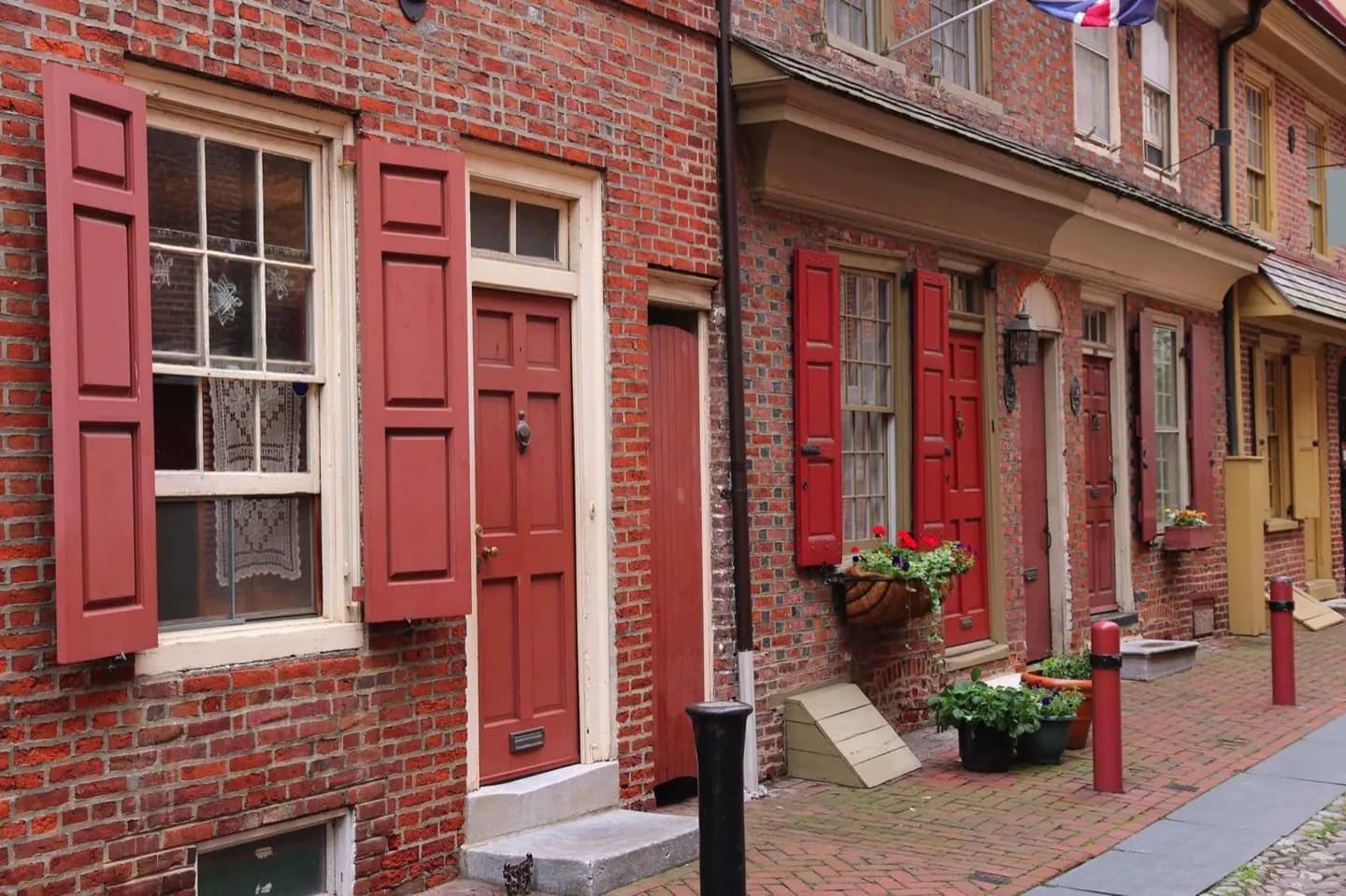 Elfreth’s Alley · 5