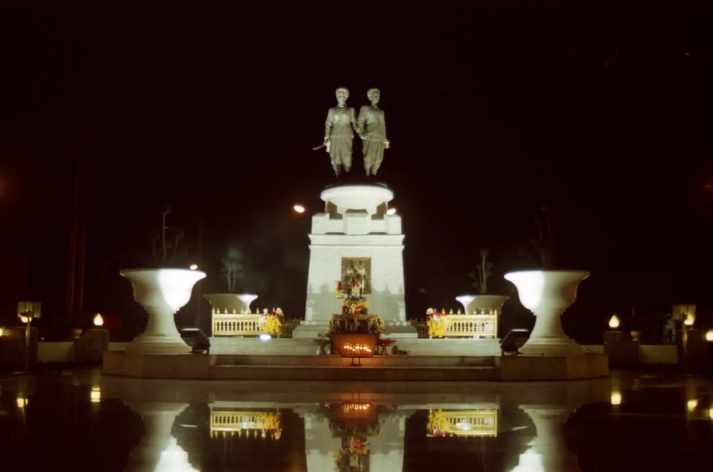 Monument des deux héroïnes
