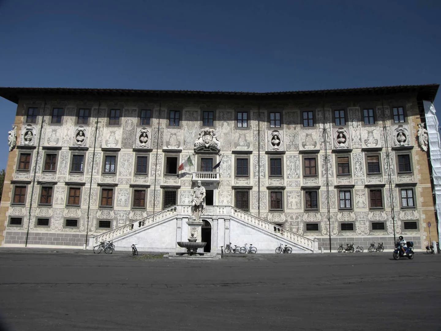 Knights' Square