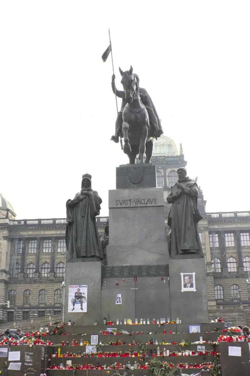 Wenceslas Square · 3