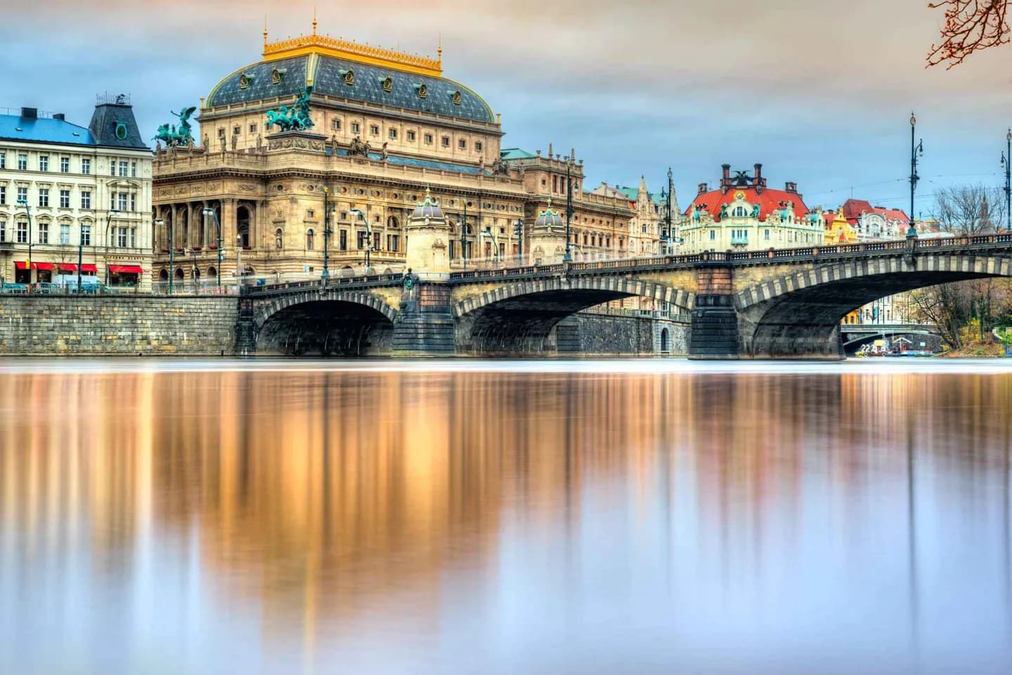 National Theatre · 2