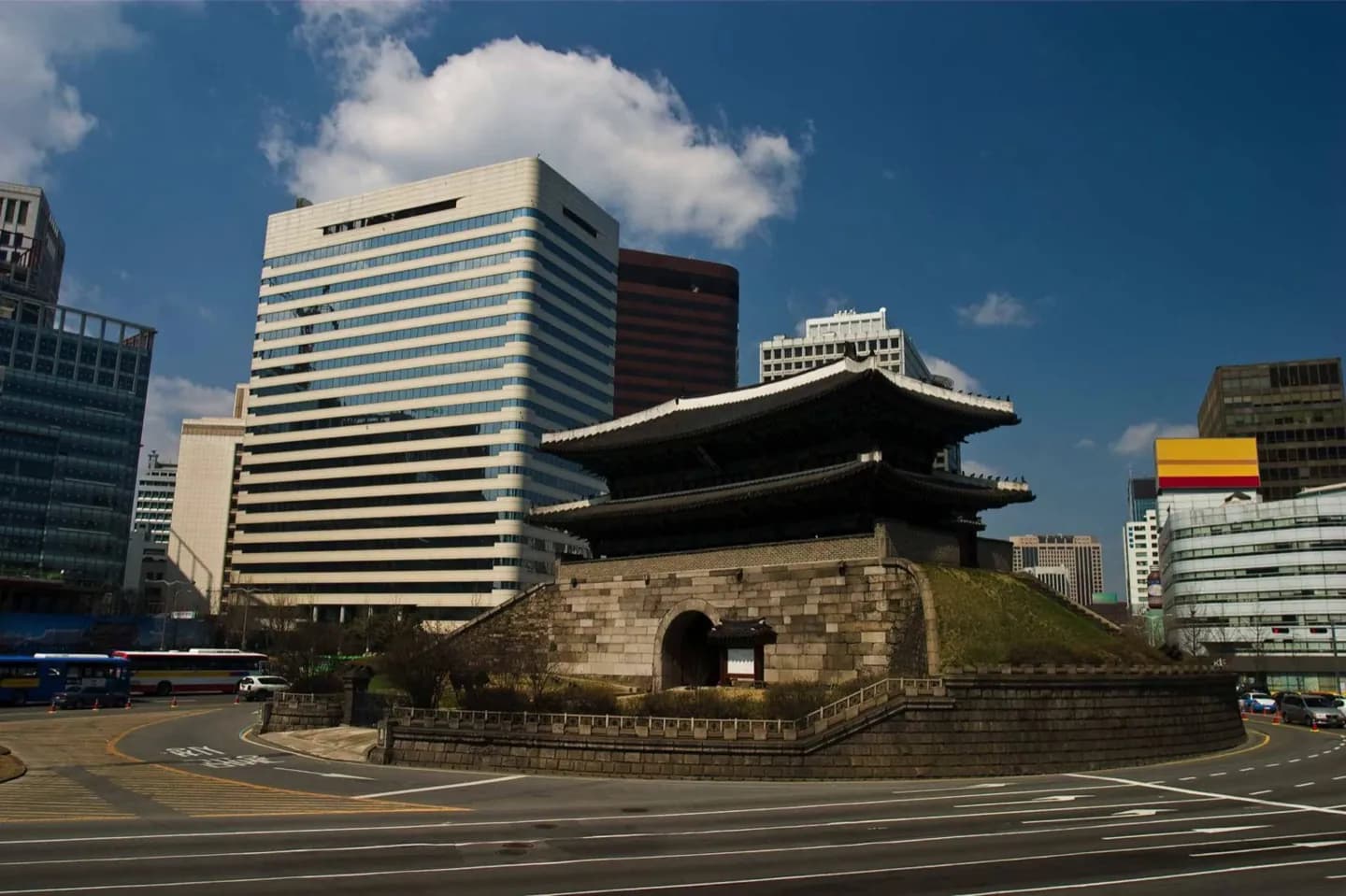Heunginjimun Gate