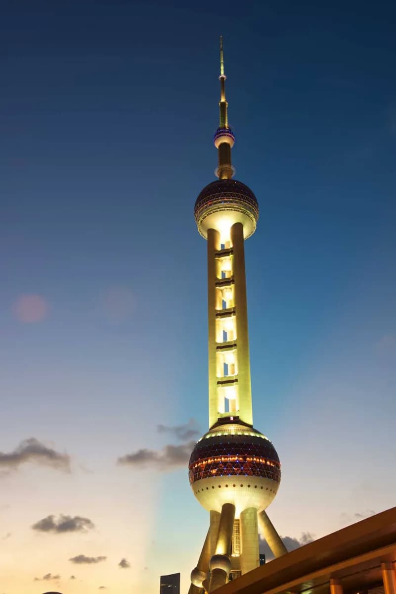 Torre de radio y televisión Oriental Pearl · 2