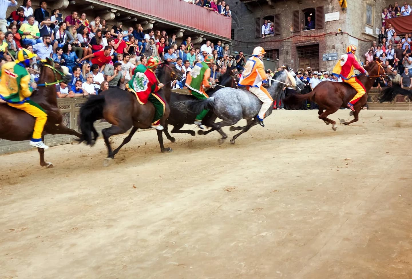 Quando Siena detém um Palio Extraordinário · 2