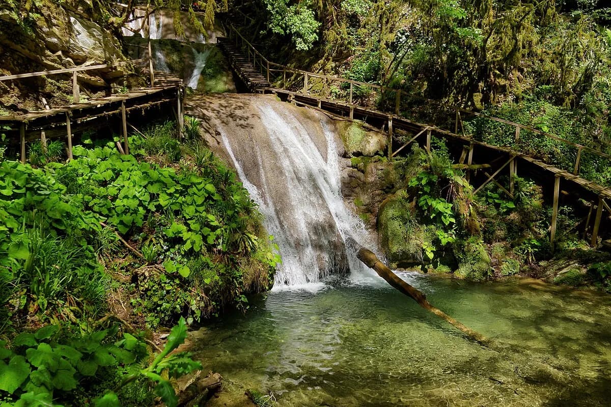 Thirty-Three Waterfalls