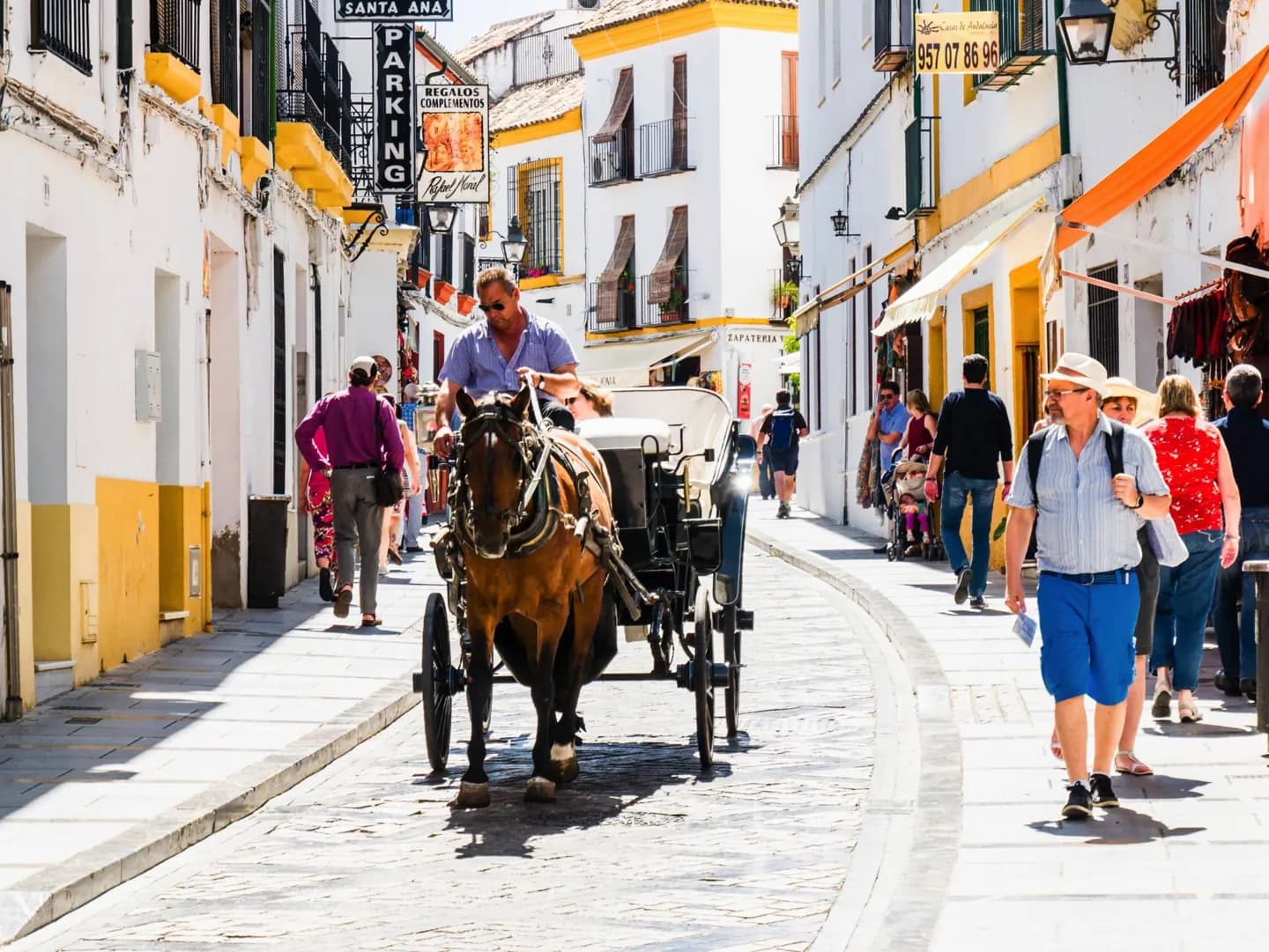 Zoll und Etikette in Spanien