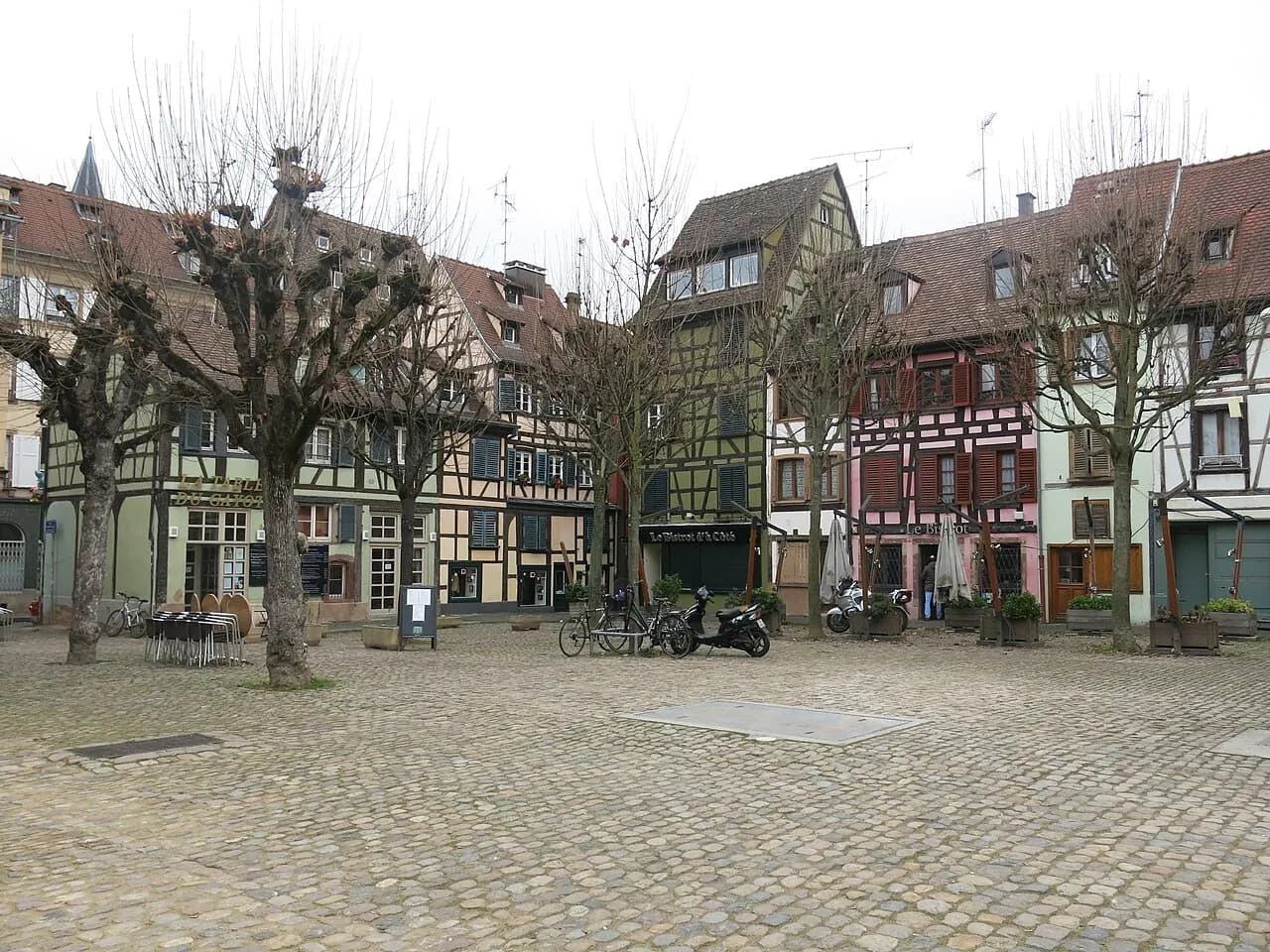 Place du Marché Gayot