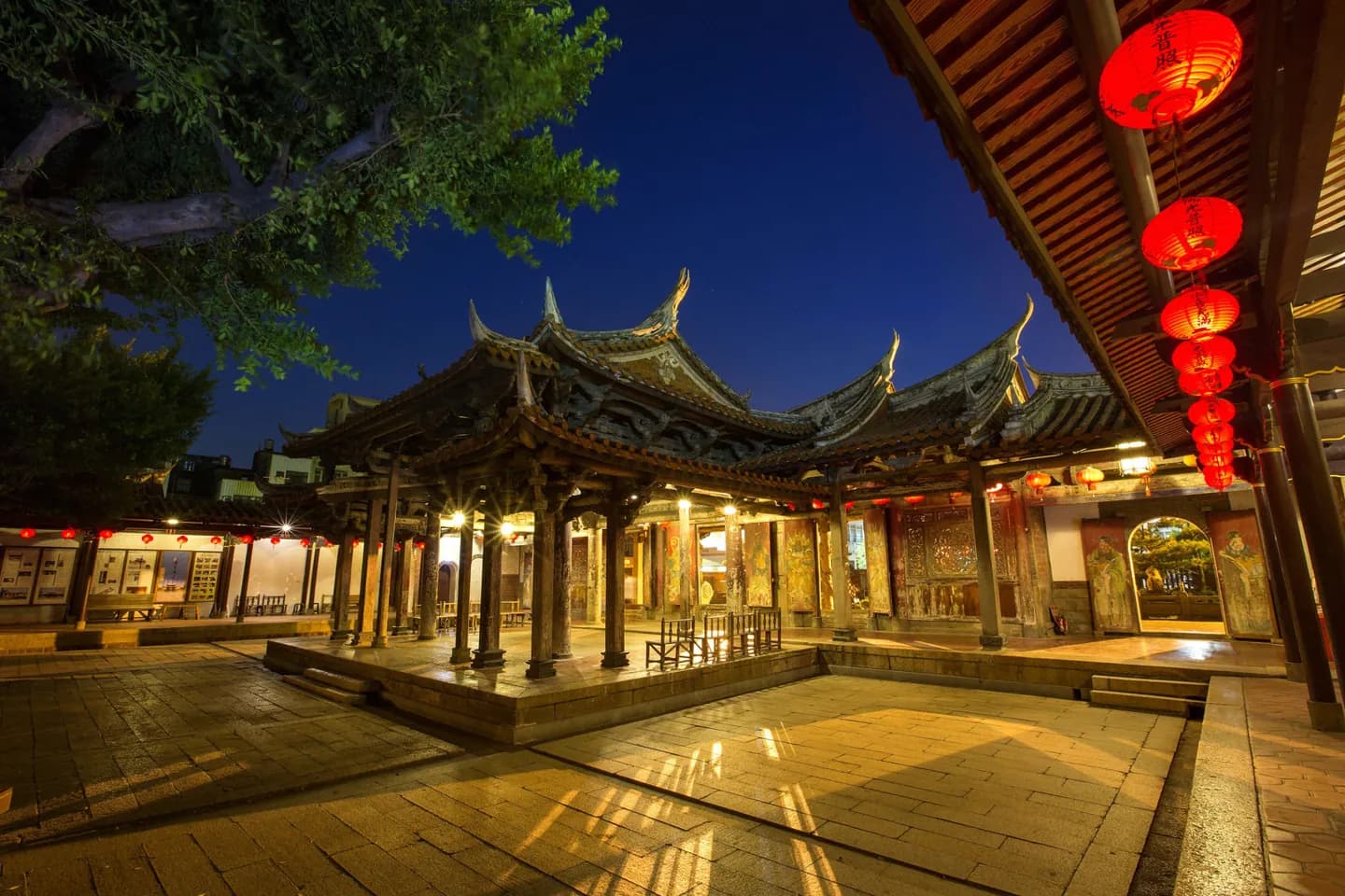盧康龍山寺