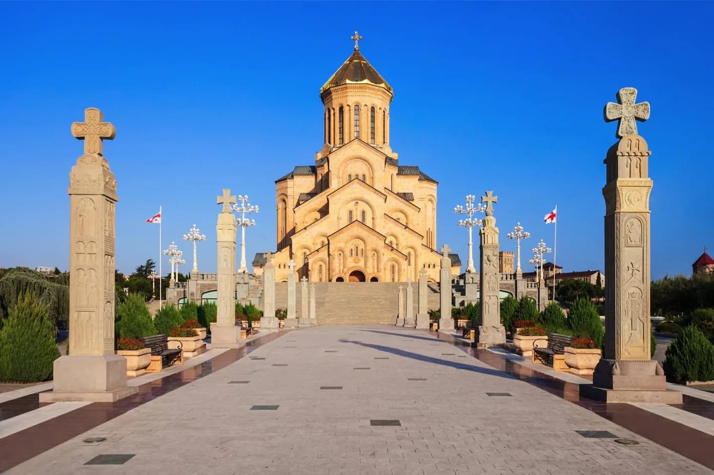 Catedral da Santa Trindade de Tiflis · 4