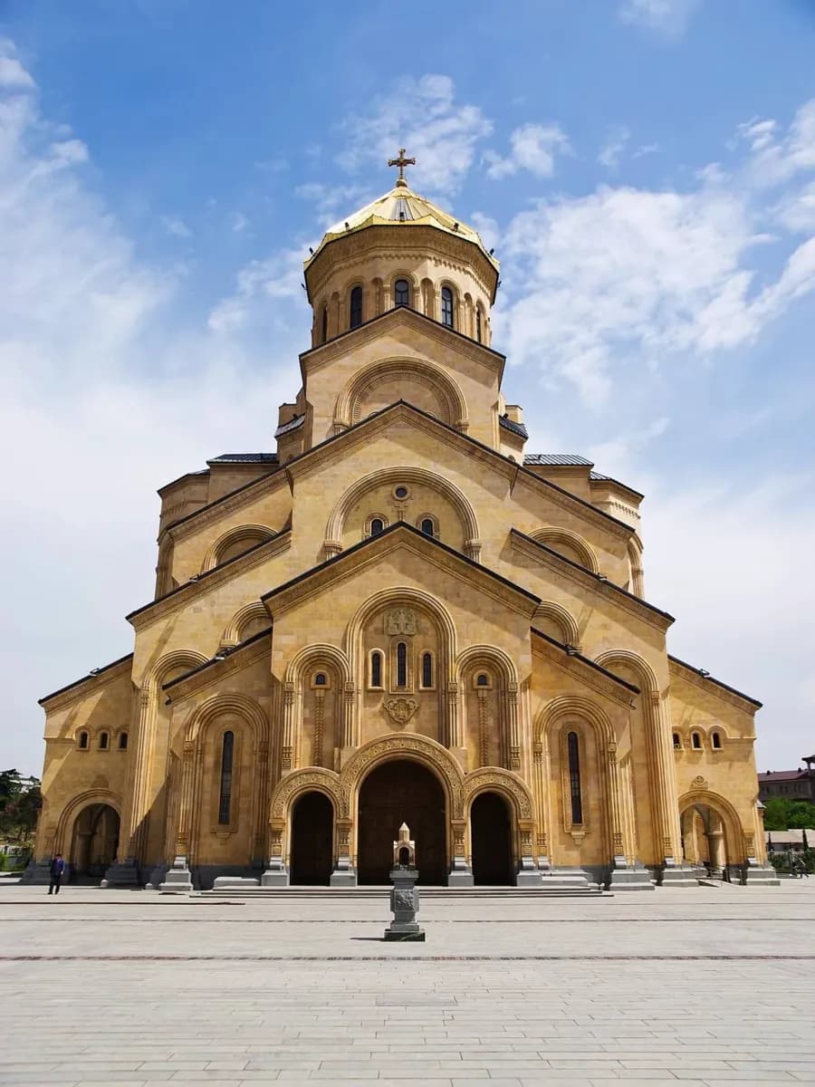 Catedral da Santa Trindade de Tiflis · 5