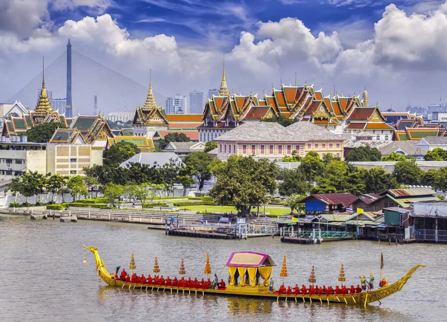 La città e le basi regionali della Thailandia