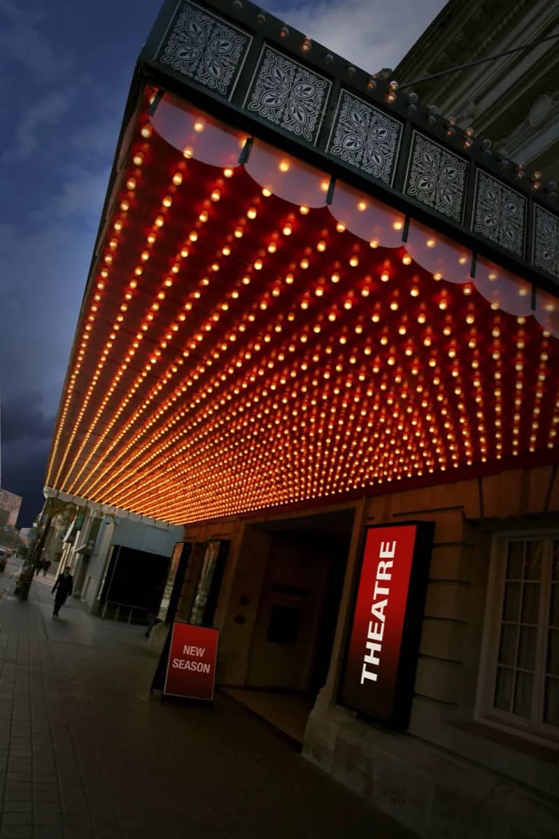 Royal Alexandra Theatre · 2