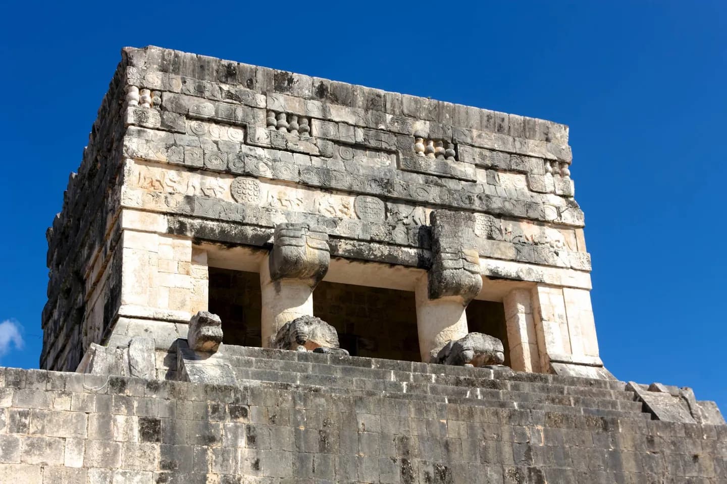 Reading Maya Architecture · 2