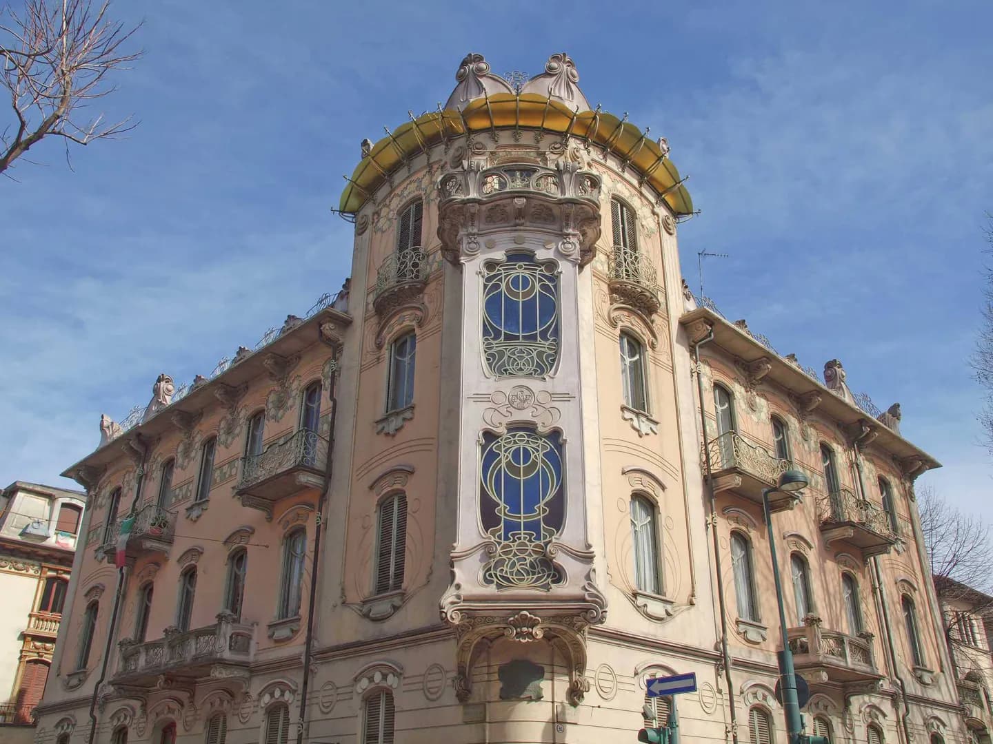 Casa Fenoglio–La Fleur