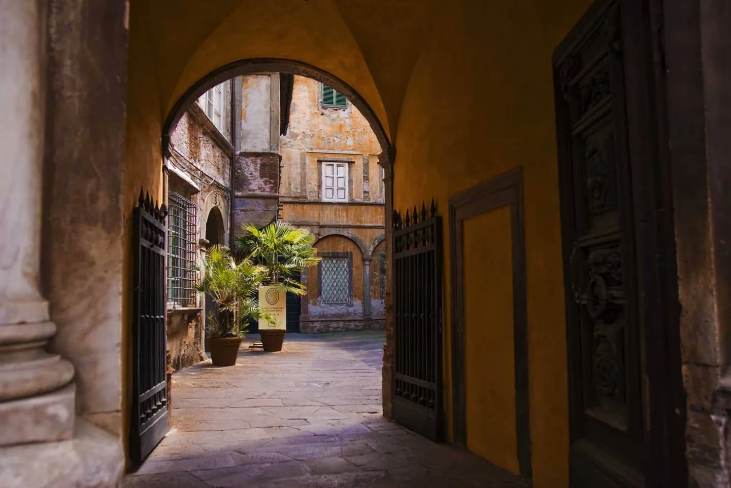 Palazzo Scaglia di Verrua · 2