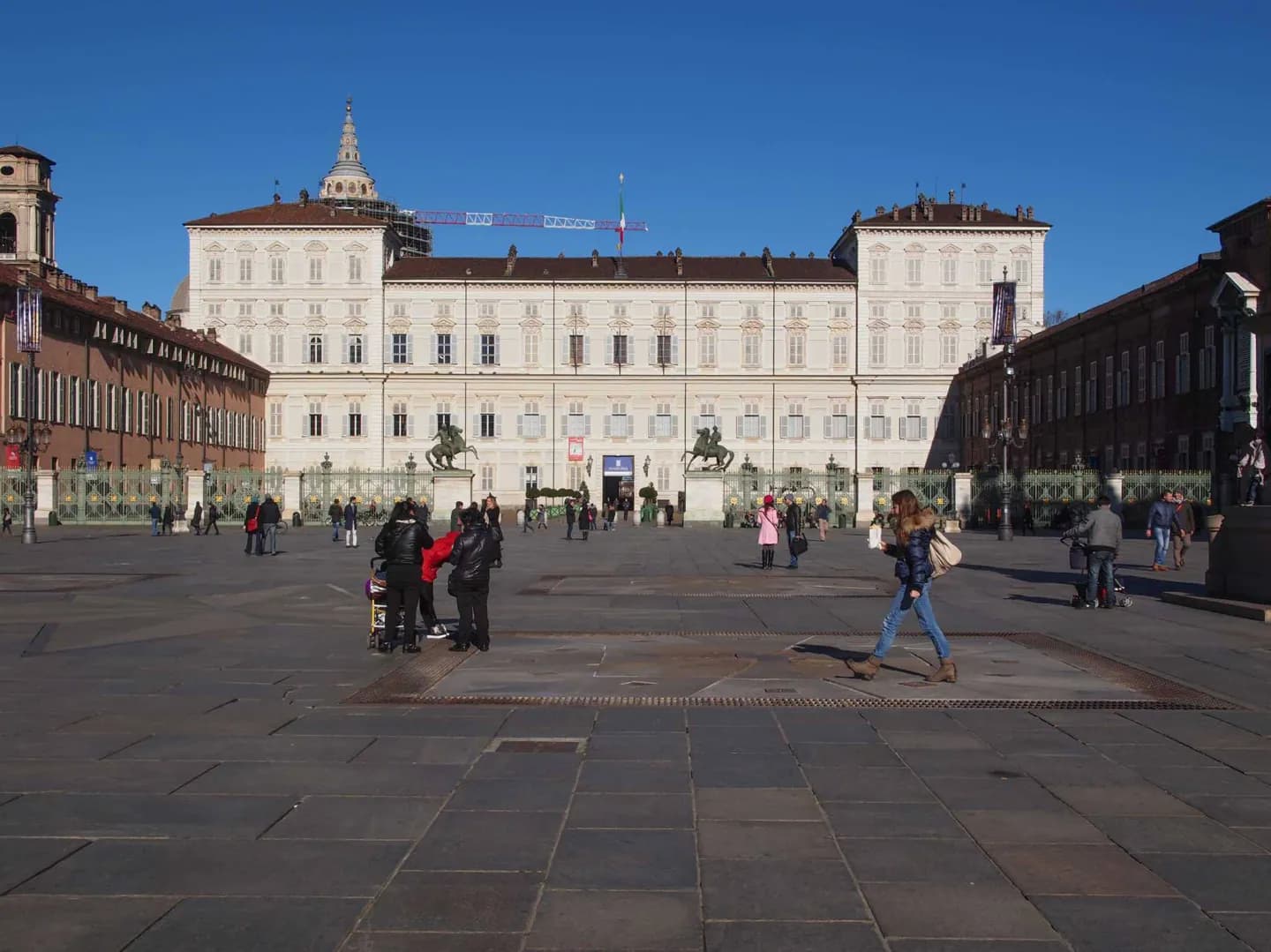 Plaza Castello · 2