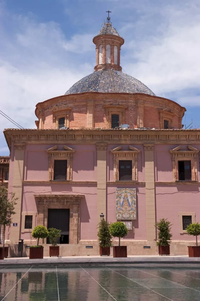 Real Basílica de Nossa Senhora dos Desamparados · 2