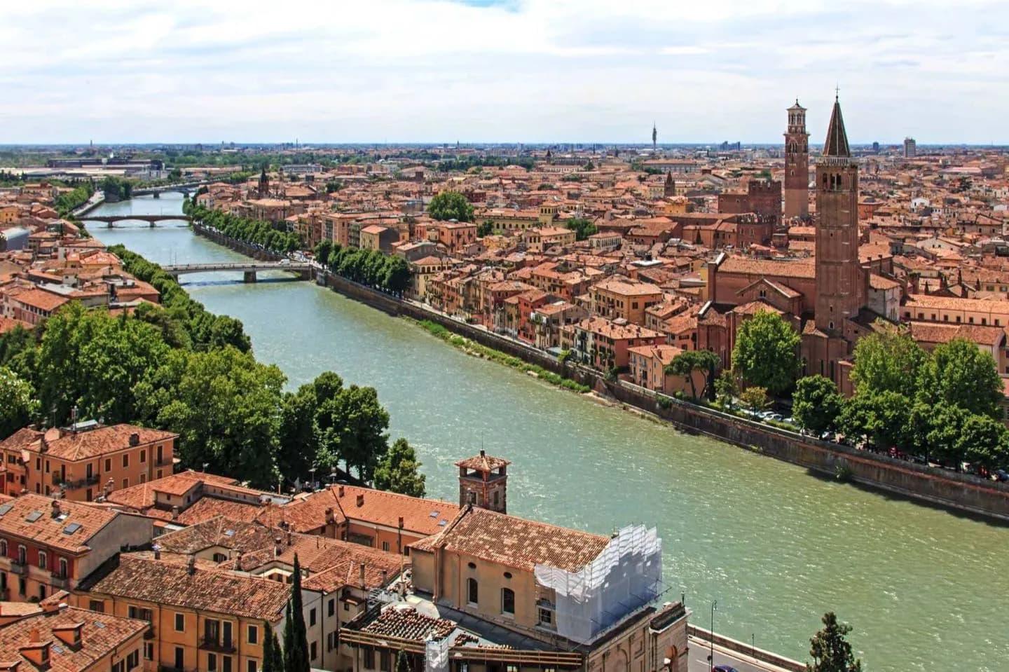 From Roman Grid to Fortified City